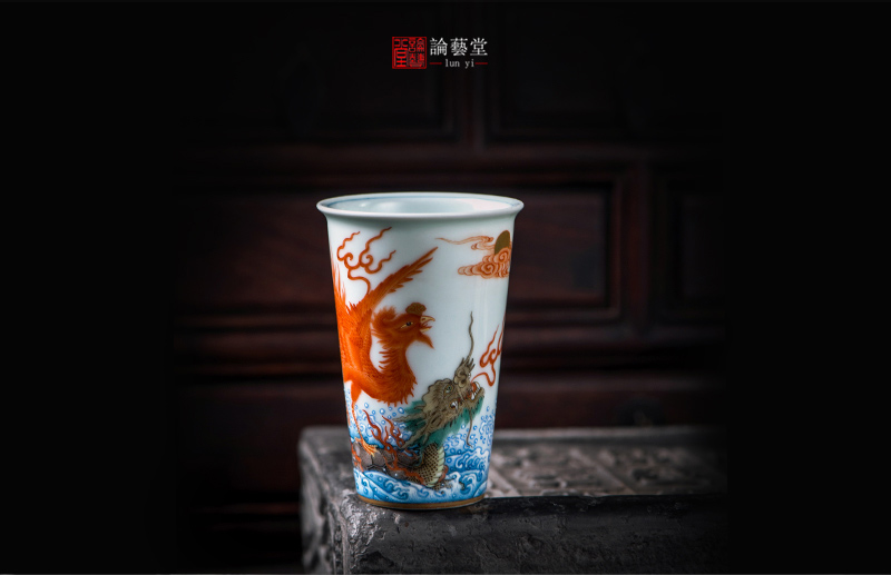 矾红珐琅《龙凤呈祥》